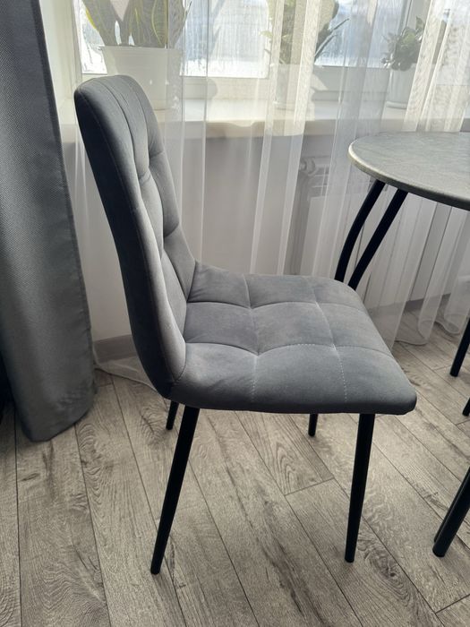 Продам стол со стульями