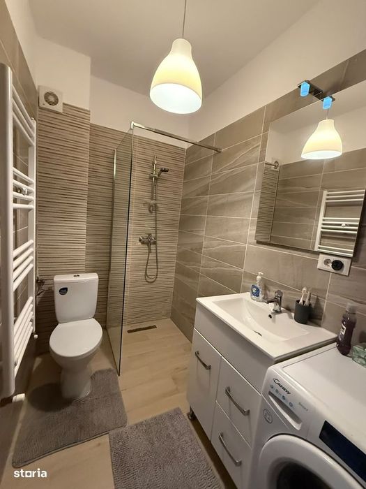 Metrou Berceni 10 min - 2 camere mobilat, loc parcare,centrala proprie
