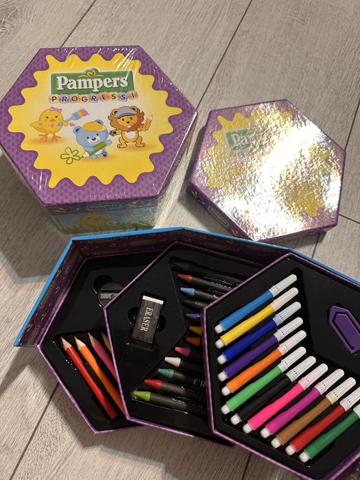 Set/cutie cu 3 compartimente cu carioci, creioane colorate si creioane cerate Pampers Nou
