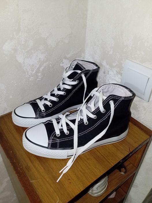 Кеды черного цвета