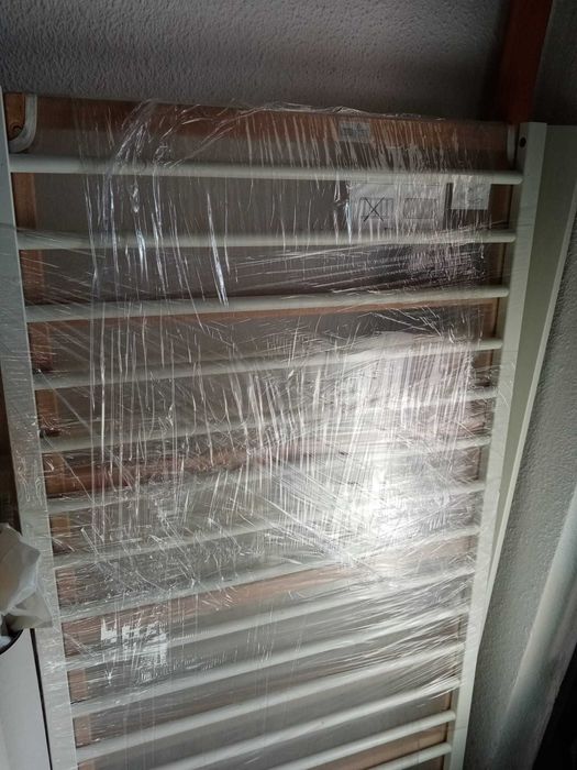 Vand lot haine si incaltaminte, patut+masa de infasat copii 0-4 ani