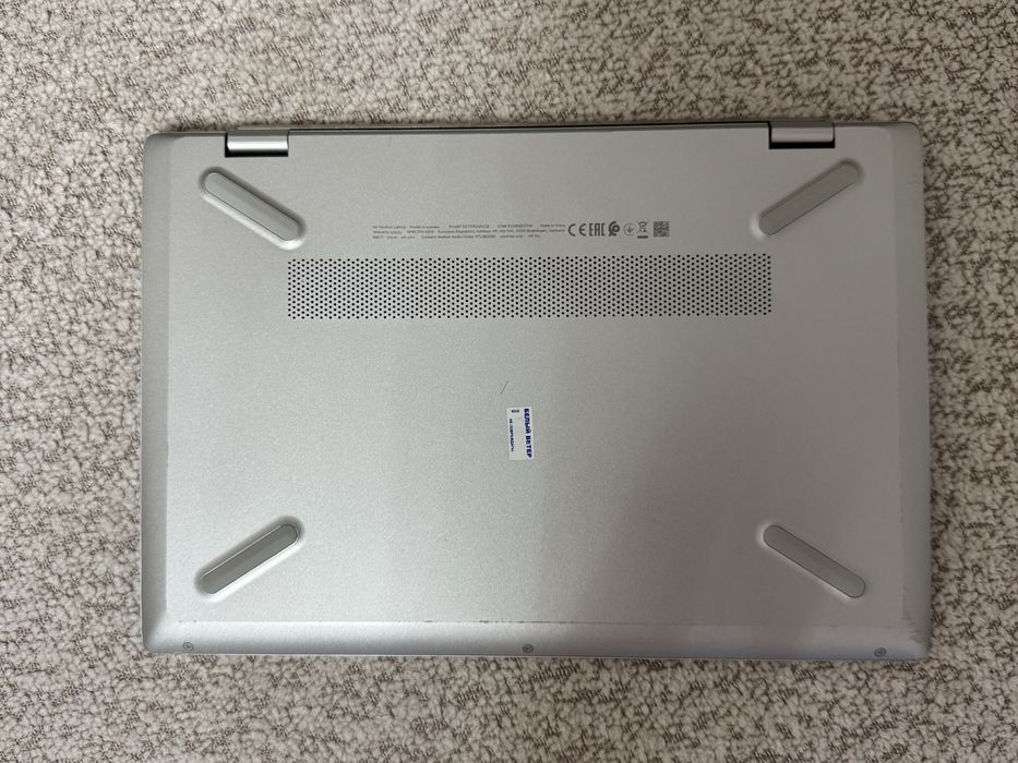 Ноутбук HP Pavilion 13-an0048ur
