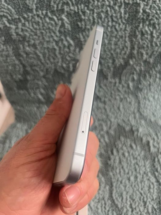 Продам или обменяю Айфон 15