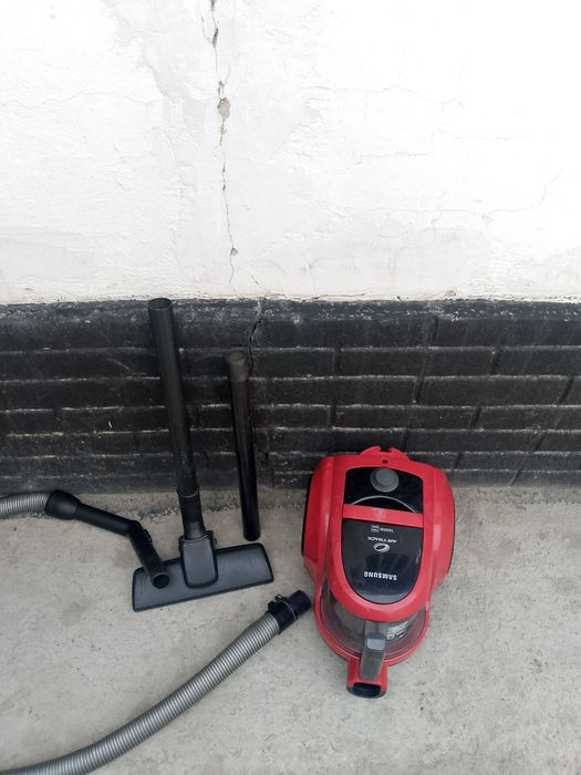 Продам пулысос Самсунг 1600ват.