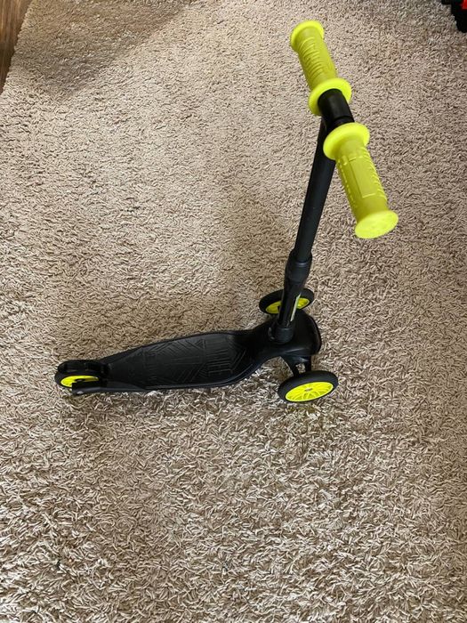 Самокат Дерзкий трехколесный