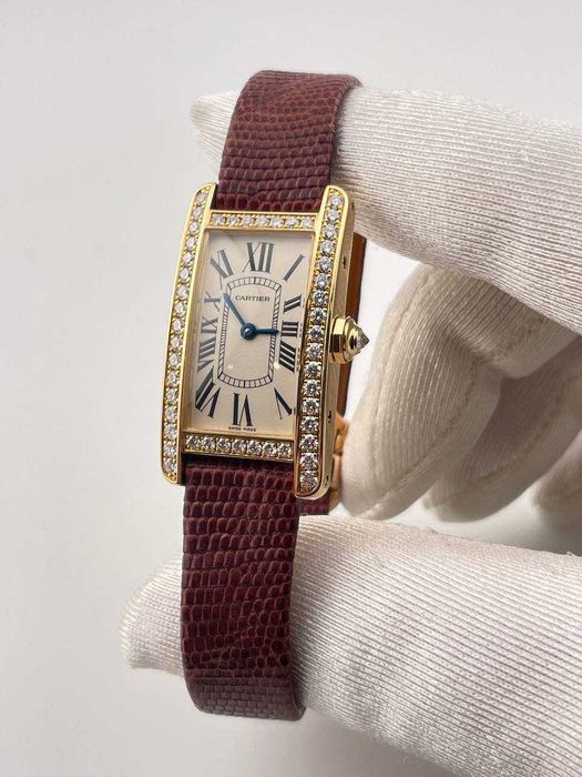Часы Cartier Tank Americaine