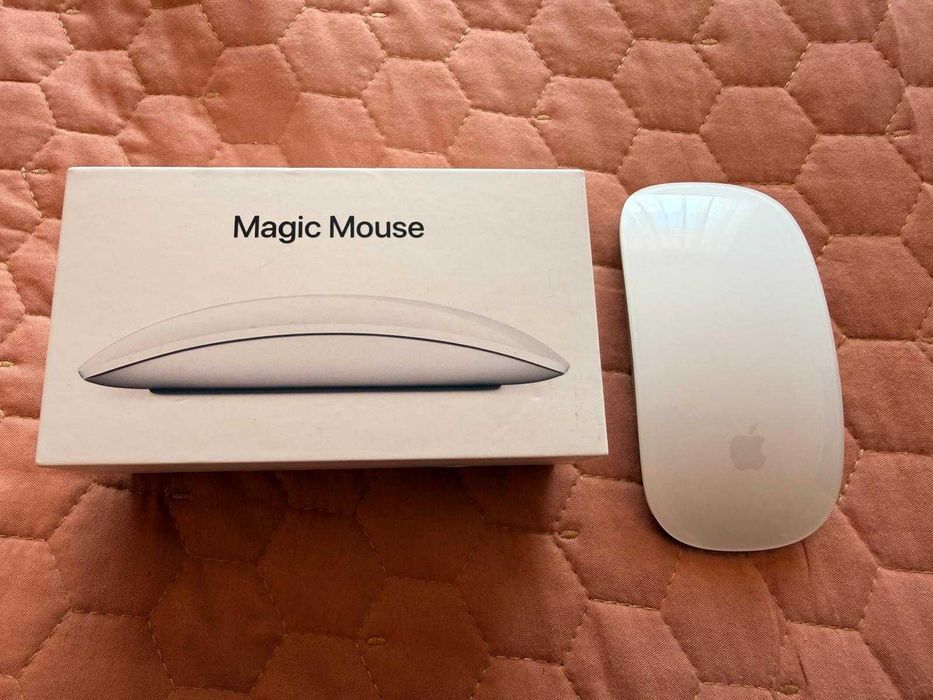 Apple Magic Mouse 2nd Generation aproape nou