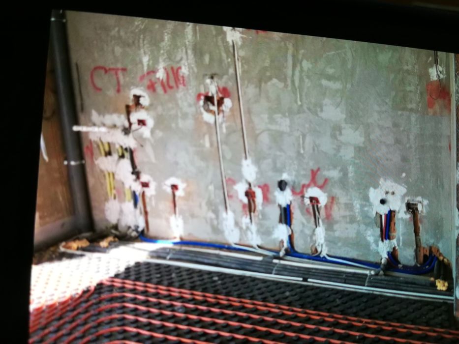 Instalator sanitar, electrician și canalizare