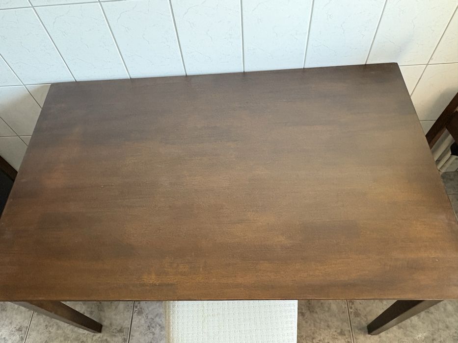 Masa lemn  4 persoane cu 4 scaune nu ikea