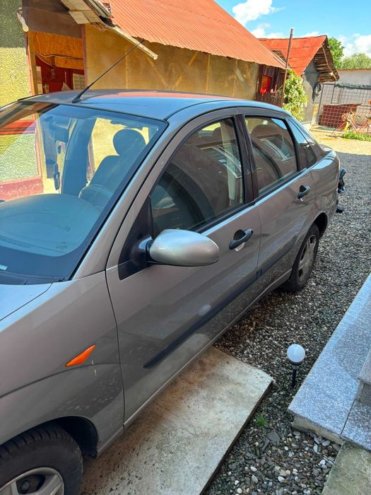 Ford Focus 1.6 benzina