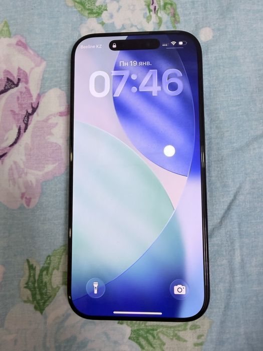 Iphone 16pro black titanium