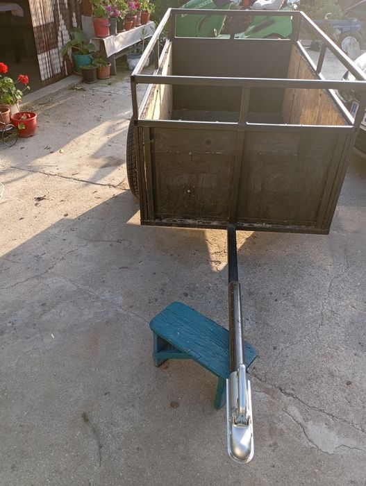 Remorca de utilaje agricole