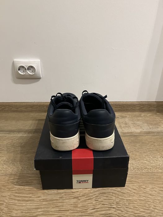 Adidasi Tommy Hilfiger (nu Nike,Jordan,Armani, Balenciaga ,McQueen