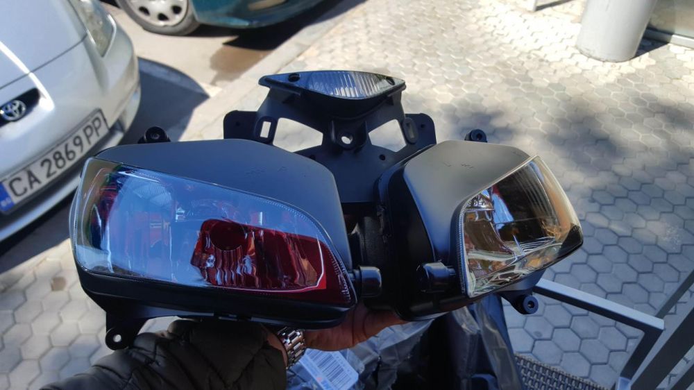 Части за honda CBR 1000 RR. Фарове Спойлери Oгледала