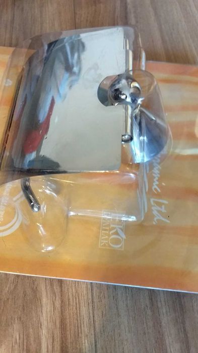 Аксесоари за баня/тоалетна сапунерка, четка, закачалка