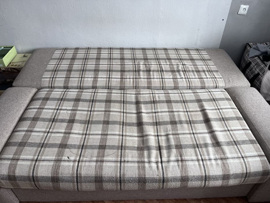 Продам диван район университета