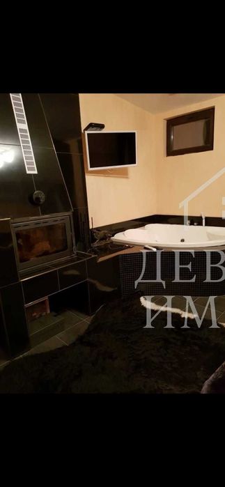 Дава се под наем Хотел в Мартен - 800 кв.м за 4488.51 € - Снимка #12