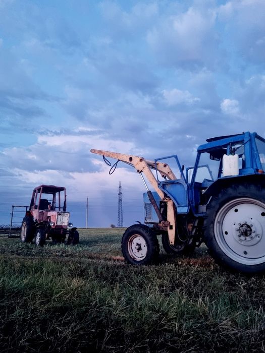 Продам 2 трактора