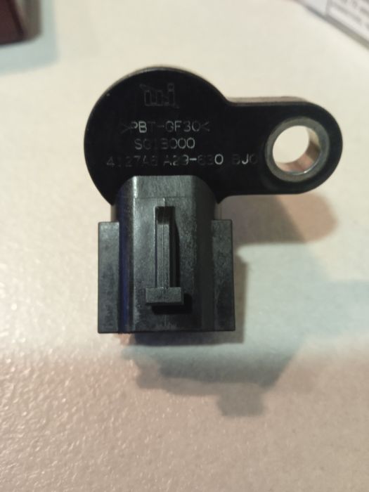 Датчик  колянов вал Алмера тино