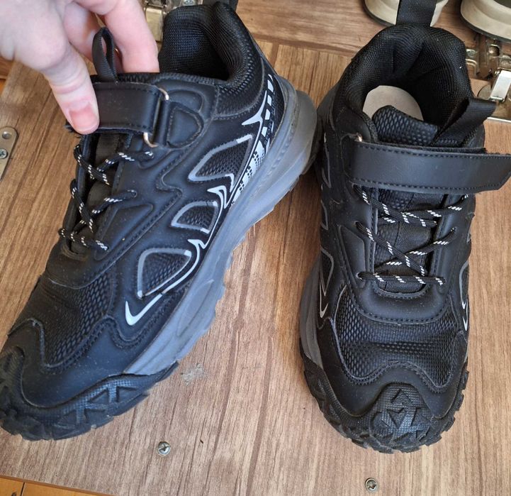 Ботинки на мальчика 8-10 лет