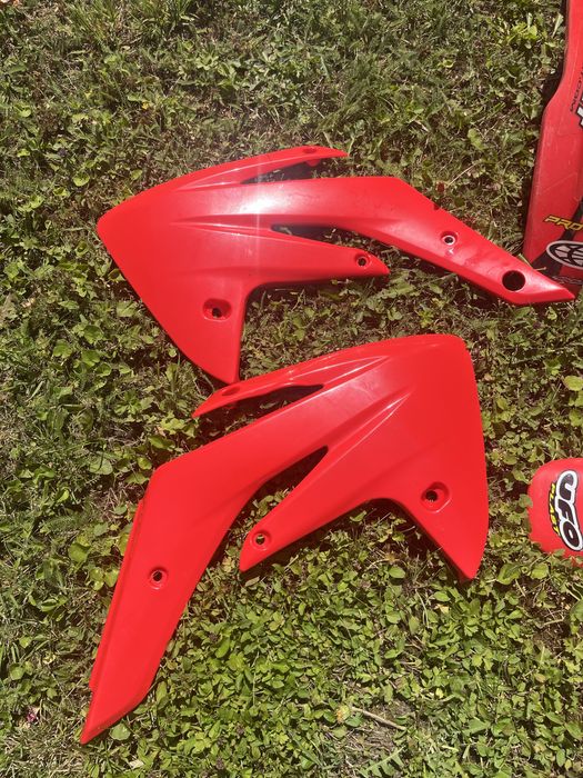 Пластмаси за honda crf 150