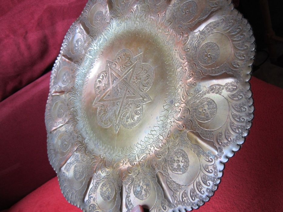 cadou rar bronz  lucrat manual Wicca Tray Plate sec. XX  semnata