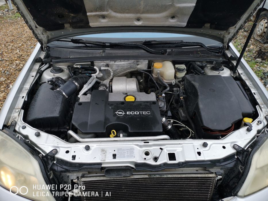 Опел Сигнум 2.2 DTI автомат НА ЧАСТИ