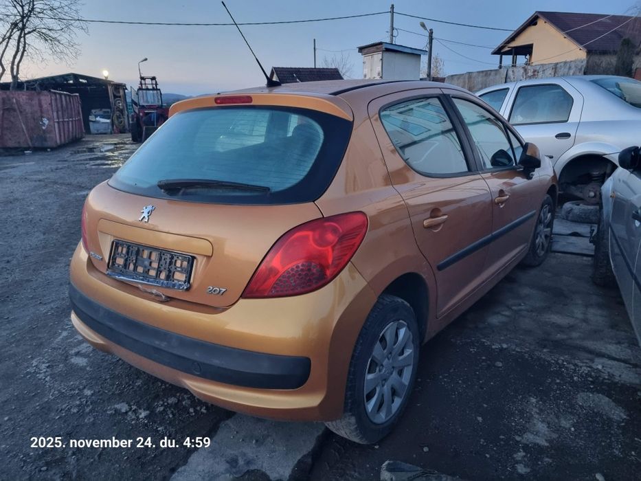 Dezmembram Peugeot 207 motor 1.4 tip.8FS euro 4