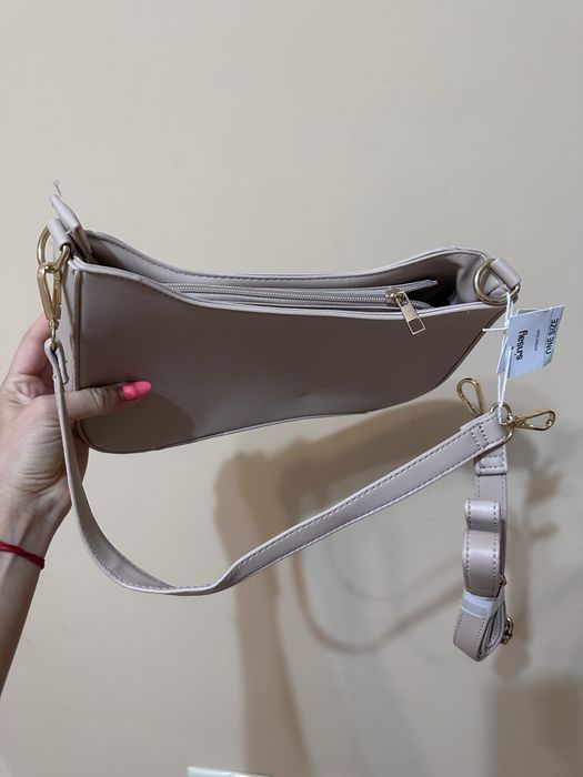 Нова дамска чанта