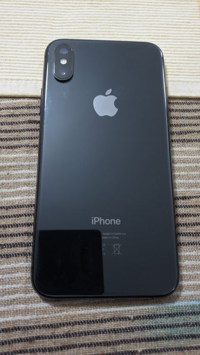 Телефон Iphone XS