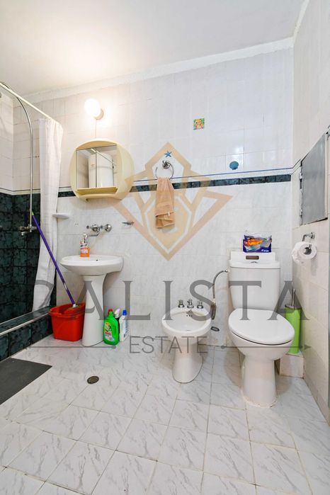 Продава се Тристаен апартамент в София, Дружба 2 - 110 кв.м за 2171 €/кв.м - Снимка #8