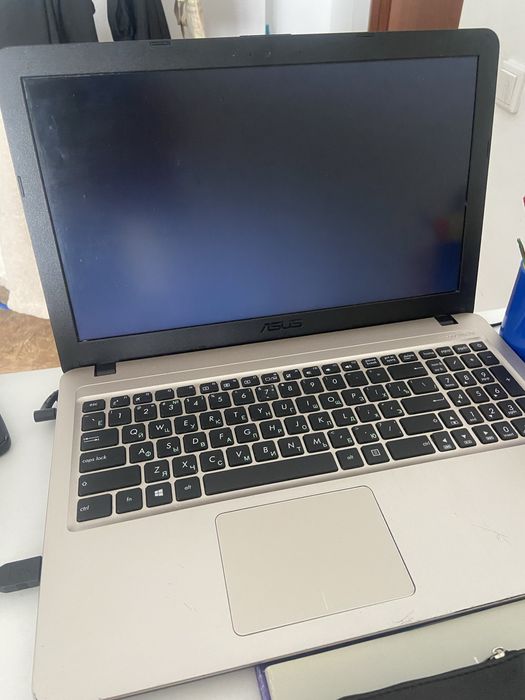 Ноутбук Asus 64б