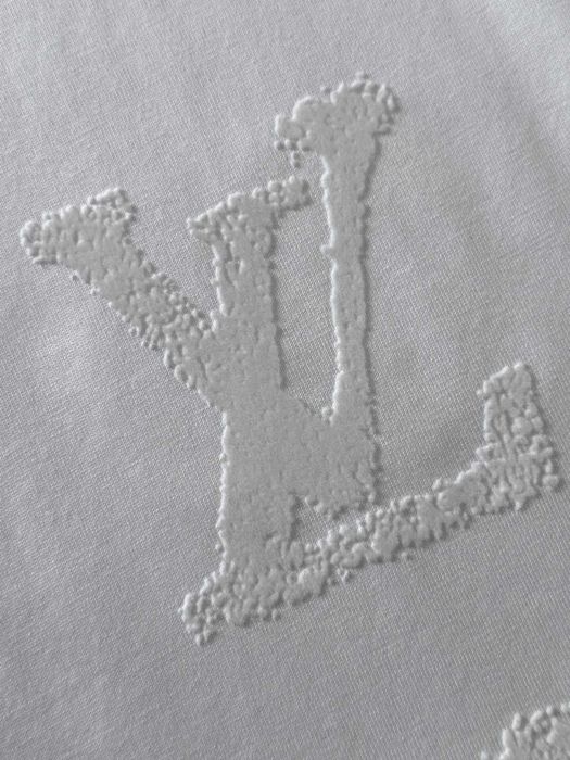 Tricou Louis Vuitton White Velvet  Logo !