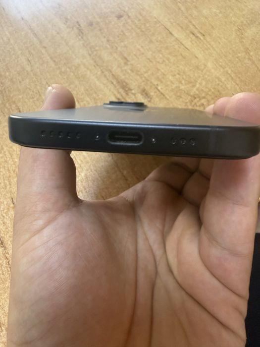 Iphone 15 128gb 100% живот на батерията