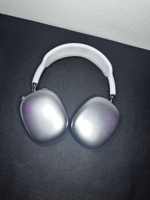 AirPods Max • Premium • Sigilate