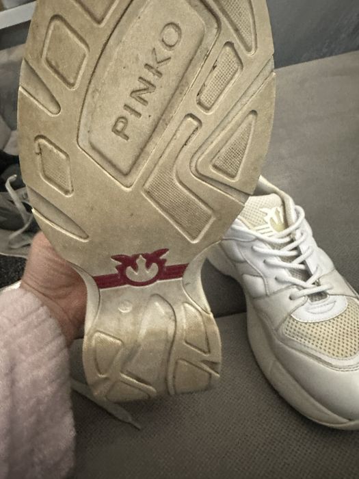 Продавам оригинални обувки pinko и liu jo