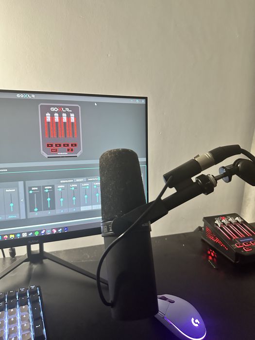 Shure sm7b Студийной микрофон