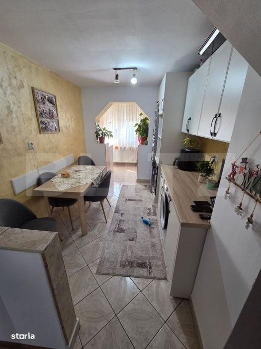 Apartament de vanzare, 3 camere & balcon, Cehu Silvaniei
