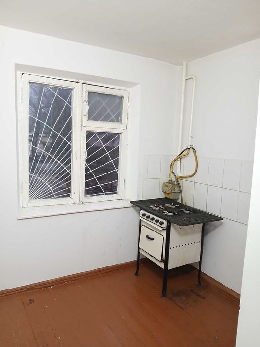 Магазин килса булади йул буйида 2 хонали 3 хонага