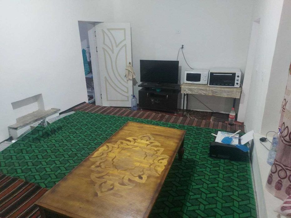 Уй сотилади, катта участка, ховли.