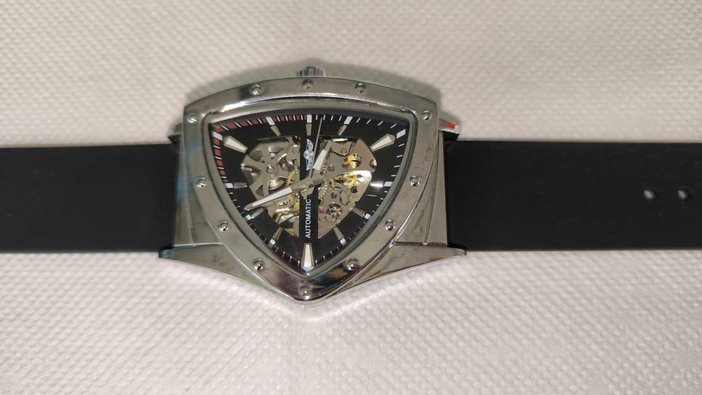 Автоматичен часовник