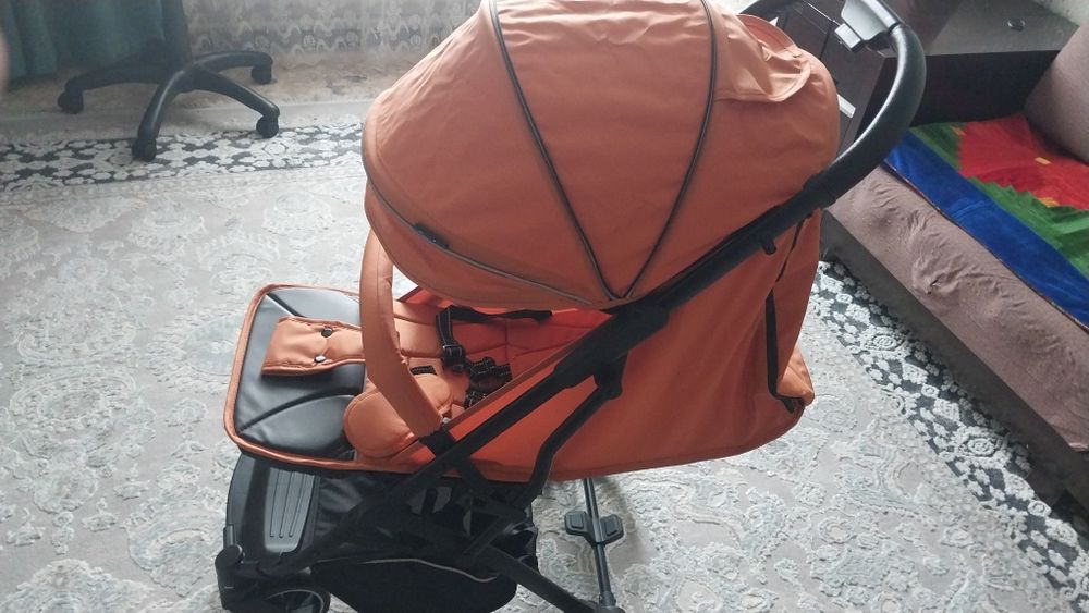 Детский мир. Детский коляска.