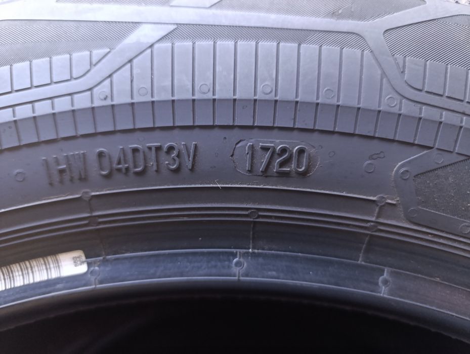 Anvelope de vara 215 60 17c Continental dot 2020