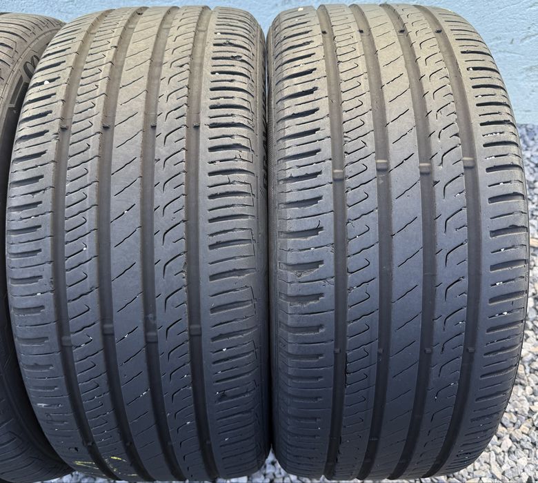 4бр 245/45/18 на 6,8мм с 22дот Барум