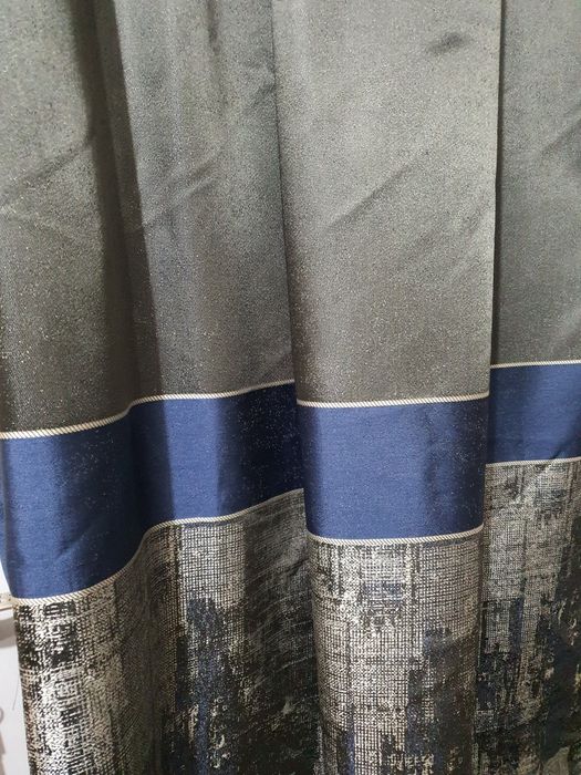 Завеси готови за закачване с кукички