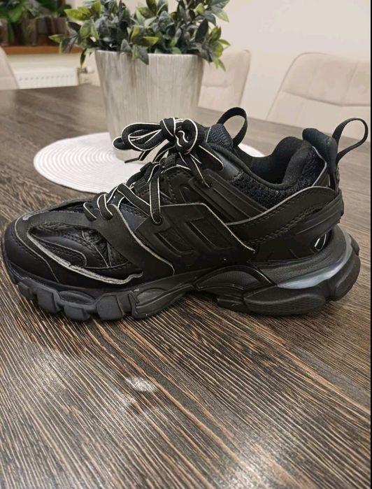 Черни маратонки Balenciaga