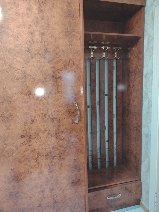 Шкаф для прихожей