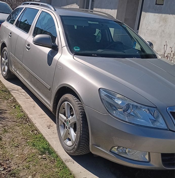 SKODA Octavia 2012
