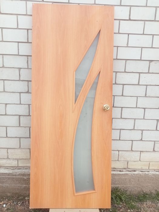 Продам межкомнатные двери