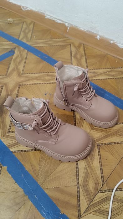 Продам детский обувь